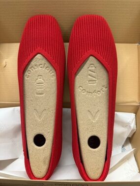 Vivaia Margot 2.0 size US 8.5/M